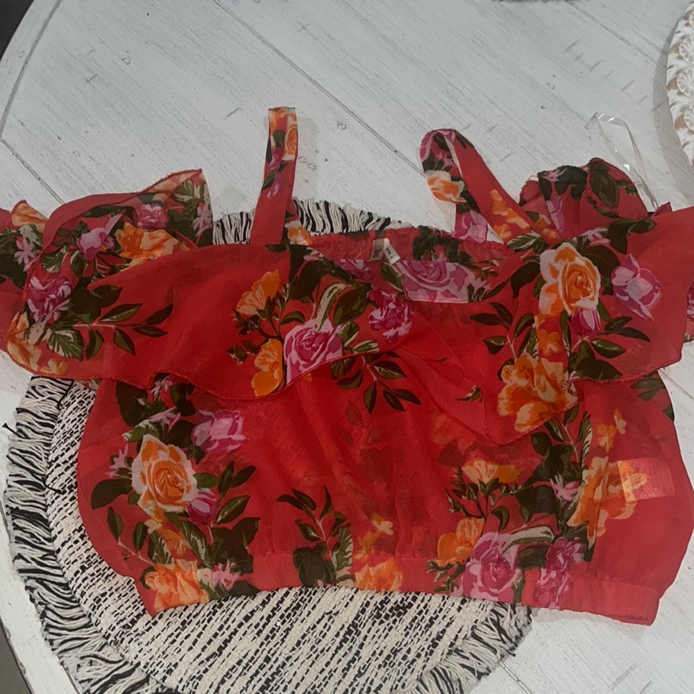 Crop top